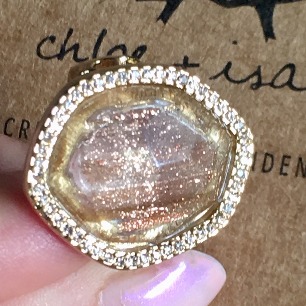 Chloe + Isabel Framed + Faceted Honeycomb Ring